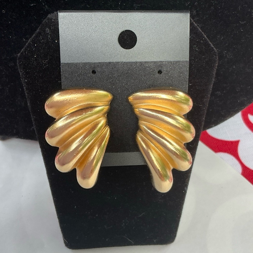 FERNANDO ORIGINALS F.O. INC VINTAGE BRUSHED GOLD SIGNED CLIP-ON EARRINGS-WOW!